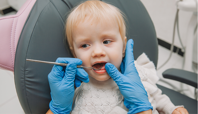 Приём пациентов <strong>с первого зуба</strong>